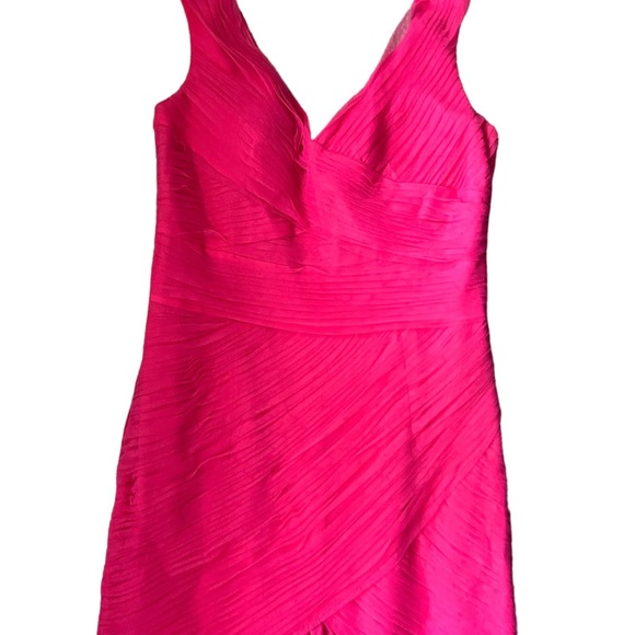 Monique Lhuillier Barbiecore Pink Tulle Double V Mermaid Formal Maxi Gown Size 6 - Picture 9 of 13